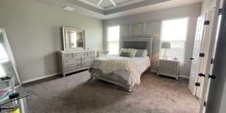 4-Bedroom House for Rent in Temple Gallery 13