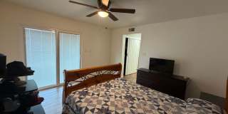 NICE HOME IN TOWN! Gallery 21
