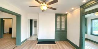 3 Bed/1 Bath Home in Beechview with Bonus Room-Convenient to Downtown! Available October! Gallery 8