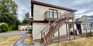 Charming 1 bed, 1 bath Top Floor Duplex Lynnwood/ $1500mo. Gallery 1