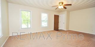 1128 Hazel Avenue Gallery 8