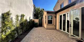 $500 OFF FIRST MONTH!! Spacious 4 bedroom, 3 bath Condo in Irvine! $500 OFF FIRST MONTH!! Spacious 4 bedroom, 3 bath Condo in Irvine! Gallery 35