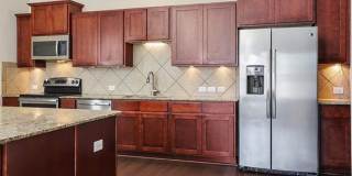 Spacious 4 Bedroom Home in The Lakes at Stonegate Gallery 1