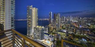 Metro Edgewater Gallery 1