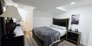 1052 Kingston Lane Gallery 55