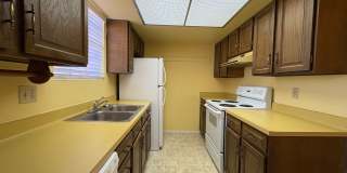 Mesa 2 Bedroom 1 Bath in Triplex Building Gallery 8