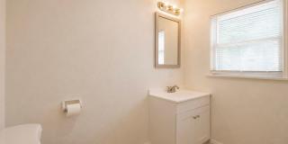 4723 Arlington Avenue Gallery 35