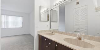 9633 Riverside Drive Gallery 15