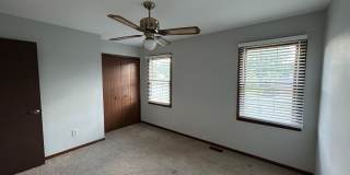 3 Bedroom Stone Facade Colonial with 2 Car Attached Garage  in Strongsville Gallery 23