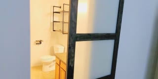 Modern Open Concept 3 Bedroom 2 Bath with Solar. Gallery 7