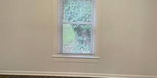 Adorable 1BR Home with Office/Den Adorable 1BR Home with Office/Den Gallery 5