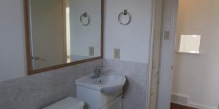 1456 E Elm Street Gallery 21