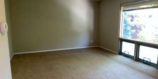 Edgehill Flats LLC Gallery 14