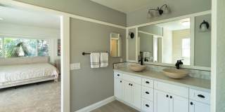 DESIRED HOME IN BEAUTIFUL LOS ANGELES 6407 Dix St Los Angeles, CA  90068 Gallery 22