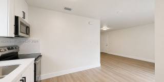 1670 W 42nd St Gallery 11