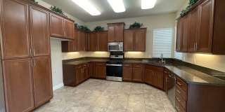 Stunning 4-Bedroom, 3-Bath Home – Available Now! Gallery 7