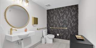 233 S Federal Highway Gallery 33