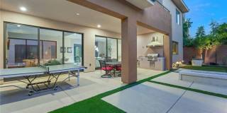 19 GARDEN RAIN Drive Gallery 44