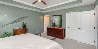 Spacious Home with Hot Tub, Fenced Yard and Solar Power Gallery 36