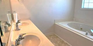 Room in 2 Bedroom Home at Chenille Dr Gallery 12