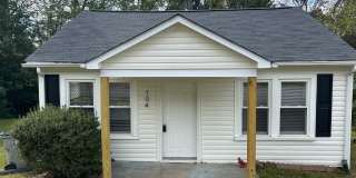 Cozy 2-Bedroom Single Family Home near Lenoir – $1,050/Month. Gallery 1