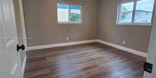 2350 NW 12th Ct Gallery 10