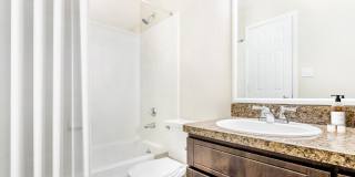 Affordable Housing - Southpark Commons Apartment Homes Gallery 24