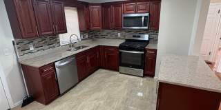 3 Bedroom / 2 Bath Updated Home / Large Fenced Yard / Brand-New Multi-Level Deck Gallery 6