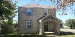 1521 Rolfe Place Gallery 1