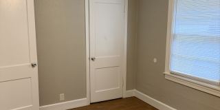 1312 S Jackson Avenue - B Gallery 6