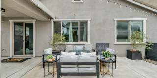 Newer Home on Large Corner Lot with Lots of Natural Light! Gallery 39