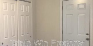 535 S Adams St Gallery 25