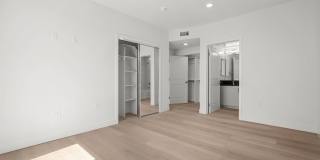 The Rosenell Gallery 281