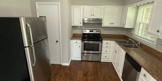 3-bedroom, 2 full bath duplex in the desirable Lansdowne area Gallery 13