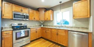 200 Woodward Avenue Gallery 7