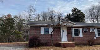Two Bedroom Duplex in Lincolnton Gallery 1