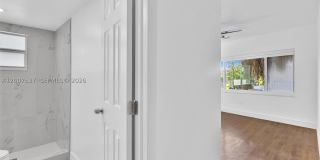 9200 E Bay Harbor Dr Gallery 21