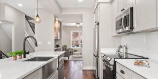 Newly Renovated Rowhome in Capitol Hill 4BR 3Bath Gallery 17