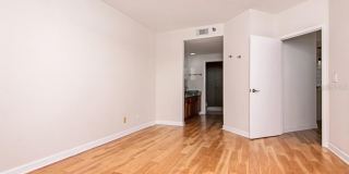 1002 S HARBOUR ISLAND Boulevard Gallery 24