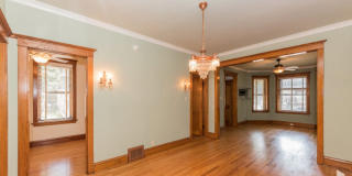 3710 North Damen Avenue Gallery 9