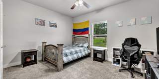 Modern 3-Bedroom Bella Vista Home with Bonus Room and Tiered Deck Gallery 14