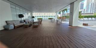 500 Brickell Ave Gallery 29