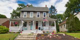 143 GREEN Street Gallery 1
