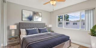 The Summit at La Crescenta Gallery 11
