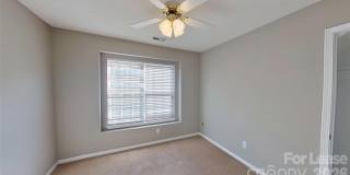 7236 Rock Island Road Gallery 6