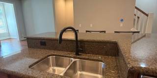 Stunning Contemporary townhome in Coveted Peterkort Woods, near St. Vincent's in Cedar Mill Stunning Contemporary townhome in Coveted Peterkort Woods, near St. Vincent's in Cedar Mill Gallery 12