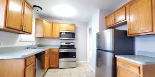 3 Bed - 2 Full Bath Cape Cod for Rent! Gallery 6