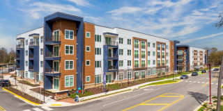 Innsbrook Square Gallery 24