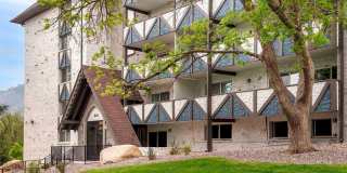 The Lookout at Broadmoor Gallery 1