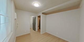 University Manor - Newly Renovated Units just a short walk from Campus! Gallery 121